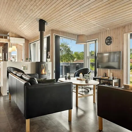 Cozy In Juelsminde With Sauna Feriehus *