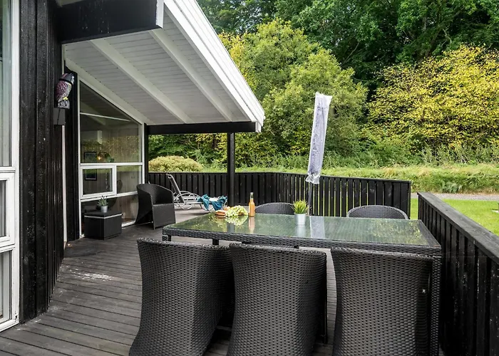 Cozy In Juelsminde With Sauna بيت للعطل