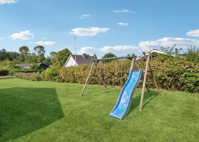 Cozy In Juelsminde With Sauna *